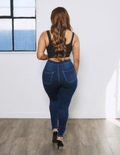Load image into Gallery viewer, Chel's Goddess Stretchy Fit Skinny Jeans
